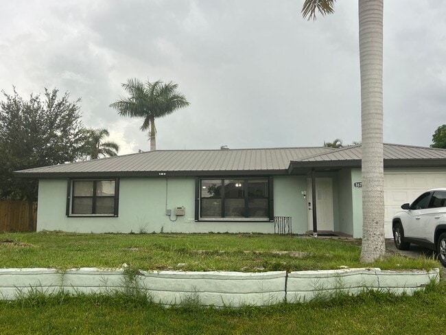 *Coming Soon * 3/2/1 Conveniently Located ... - *Coming Soon * 3/2/1 Conveniently Located ... House