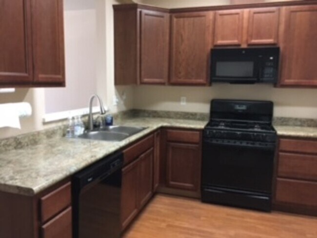 Cocina - 829 Domain Way