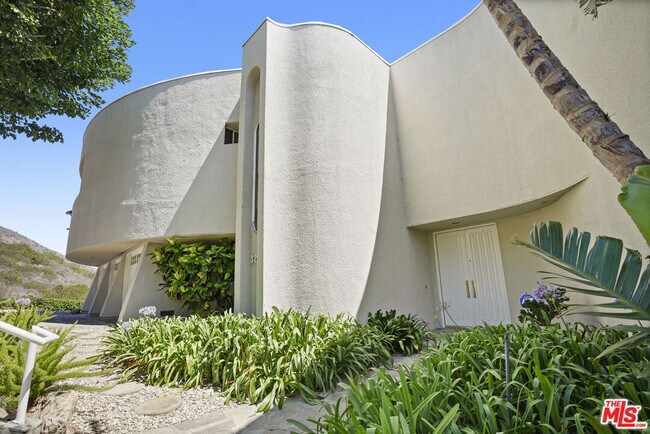 Foto del edificio - 32215 Pacific Coast Hwy