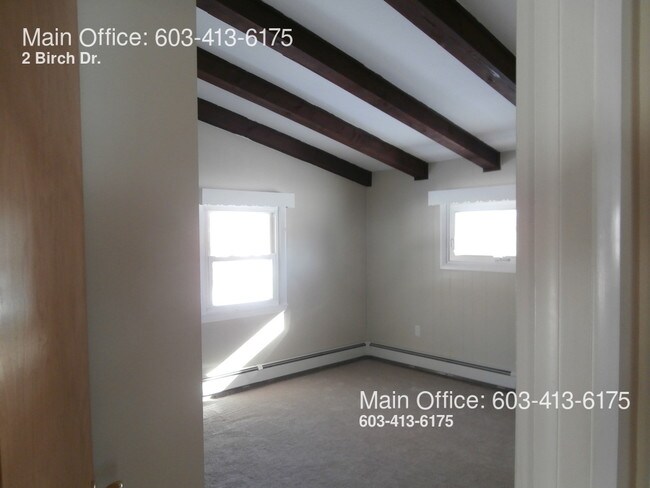 Foto del edificio - 2 Birch Dr