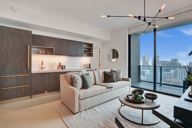 Foto del edificio - 601 NE 1st Ave