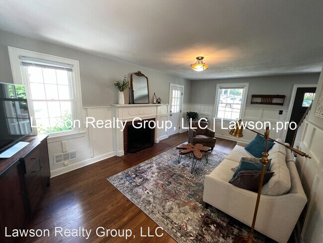 Building Photo - 3 br, 2 bath House - 2607 Alberta Ave SW