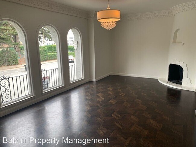Building Photo - 3 br, 2.5 bath House - 1650 Bay Street