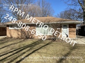 Building Photo - 28422 Parkwood St