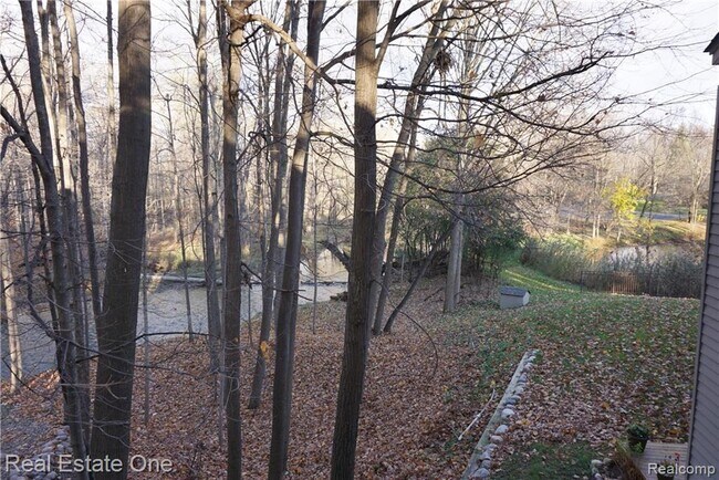Building Photo - 1515 Streamwood Ct