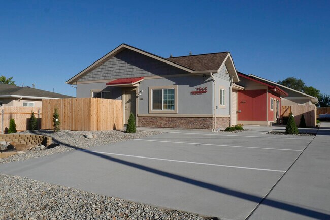 Front Entry - 1969 Shoup Ave E