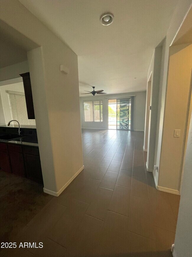 Foto del edificio - 3810 S Star Canyon Dr