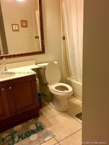 Building Photo - 6838 Bridlewood Ct