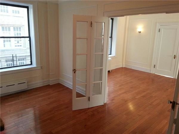 Building Photo - 125 East 17th Street
