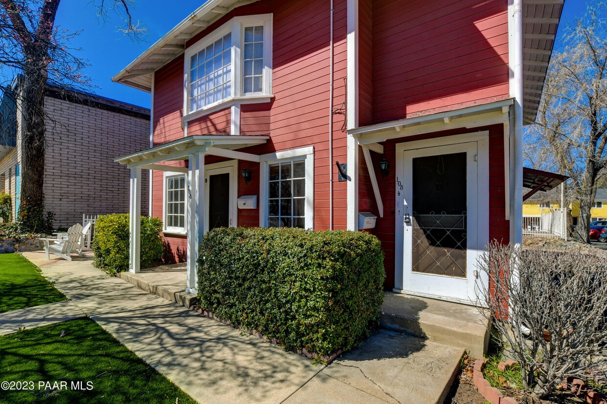 108 N Mt Vernon Ave Unit 1/2, Prescott, AZ 86301 Room for Rent in