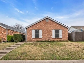 Building Photo - 2806 Harvest Lake Dr