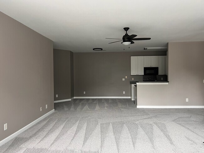 Foto del edificio - 101 Golf View Ln
