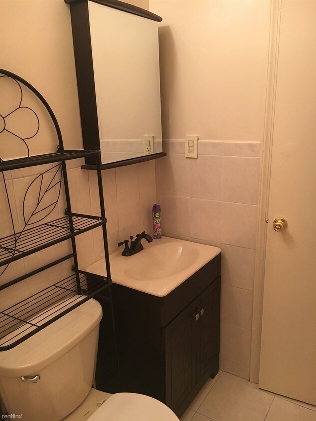 Building Photo - 6074 67th Ave