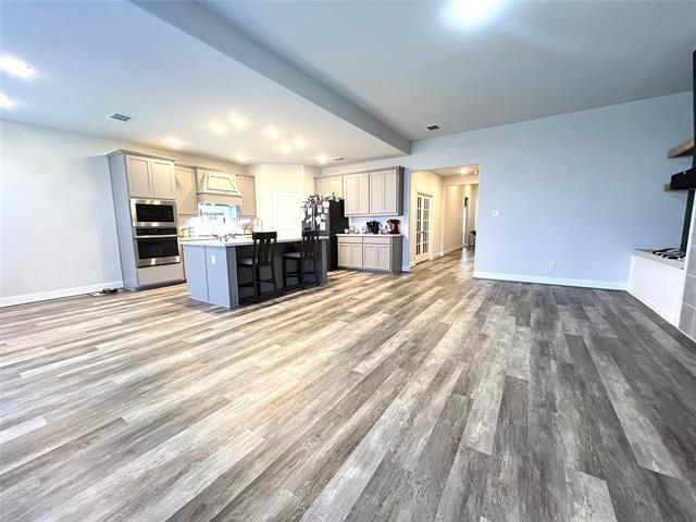 Foto del edificio - 128 Glenwood Dr