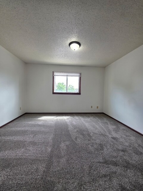 Foto del edificio - 1652 8th St N
