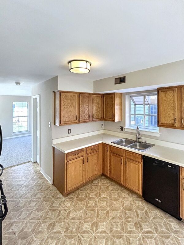 Foto del edificio - 6005 Almond Creek N Ln