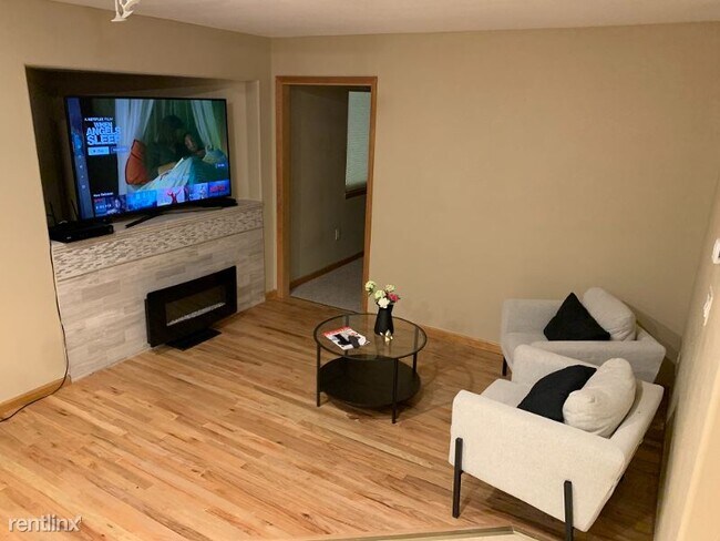 Foto del edificio - 5380 Lariat Dr