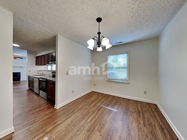 Foto del edificio - 5301 Wenesly Ct