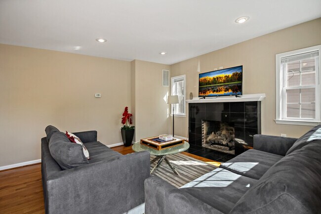 Foto del edificio - 808 W Broad St