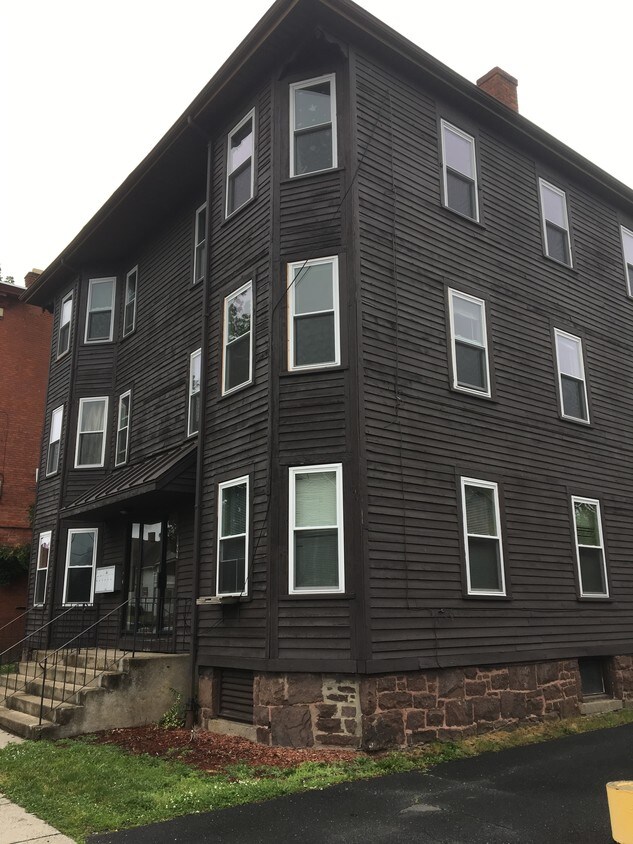 Primary Photo - 1000 Capitol Ave