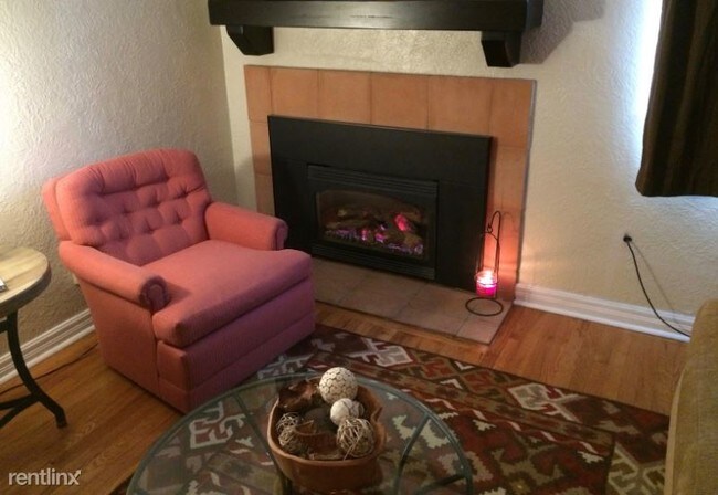 Foto del edificio - 2 br, 1 bath House - 1300 Syracuse St