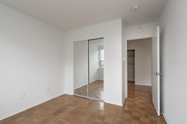 Building Photo - 4 Overland Drive