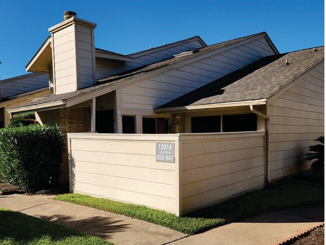 Building Photo - 13014 Leader St