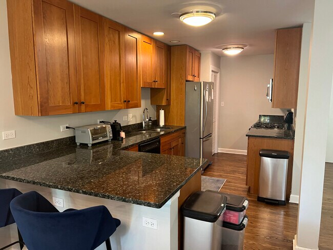 Foto del edificio - 1414 Elmwood Ave