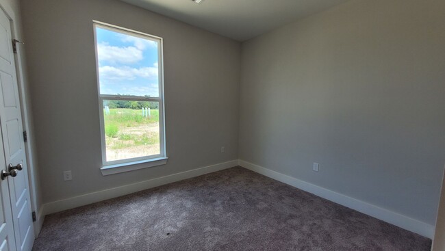 Foto del edificio - Brand New in Zachary!