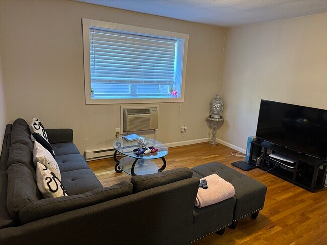 Foto del edificio - 204 Neponset Valley Pkwy