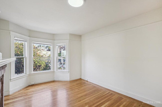Foto del edificio - 3955 24th St