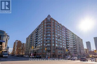 Building Photo - 109-109 Front St E