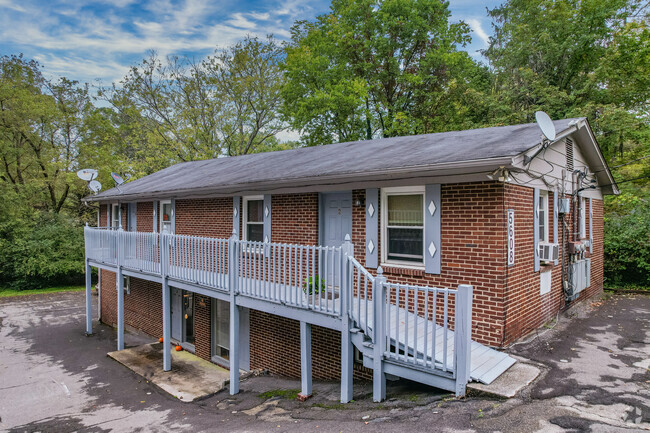 Foto del edificio - 5608 Jacksboro Pike