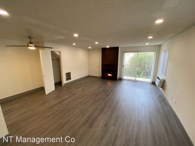 Foto del edificio - Studio, 1 bath Apartment - 3432 34 Centine...