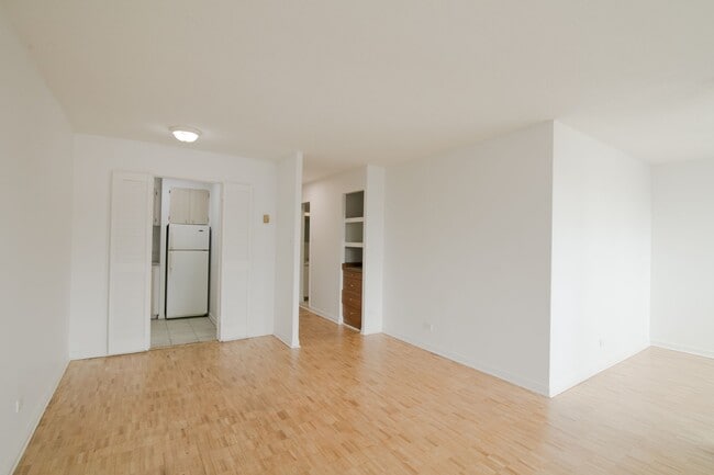 Photo du bâtiment - 1975 Maisonneuve Blvd W