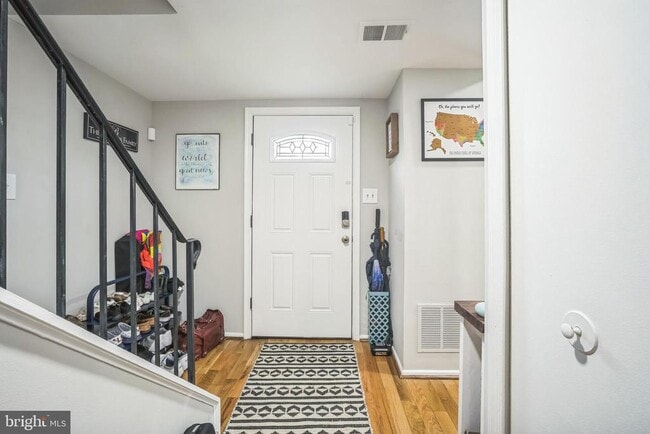 Building Photo - 7701 Durer Ct