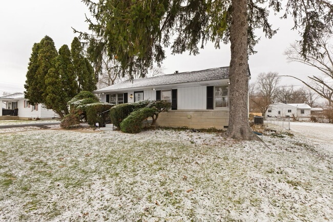 Building Photo - 3016 N Arlington Ave