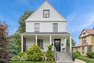 Building Photo - 60 Rockdale Ave