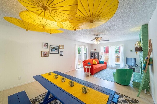 Building Photo - 4703 Yucca Hill Dr