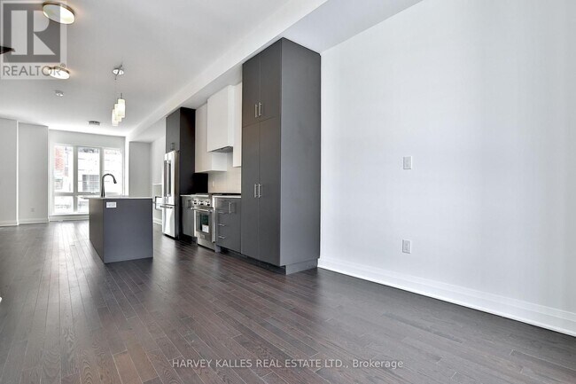 Photo du bâtiment - 204 Atkinson Ave