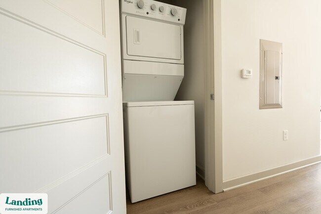 Foto del edificio - 340 W 25th St