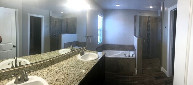 Building Photo - 3842 Tuscany Drive