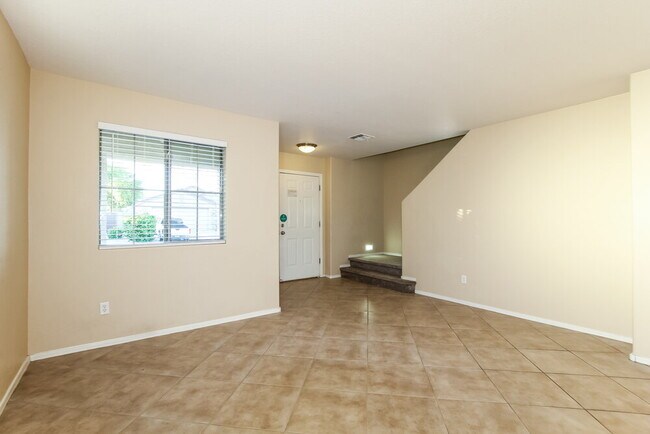 Foto del edificio - 17423 W Watson Ln