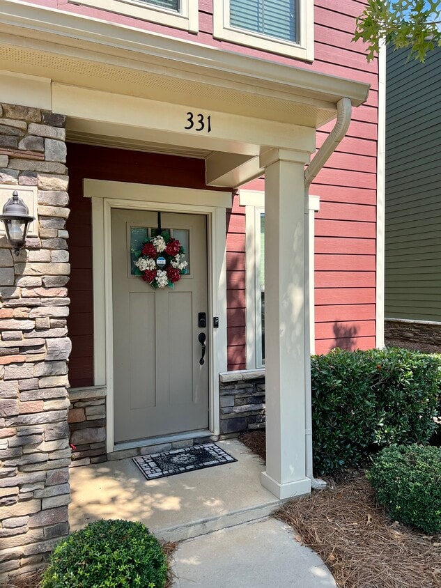 Foto principal - 331 Park Meadows Dr