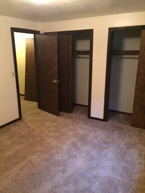 Building Photo - 823 Turek St