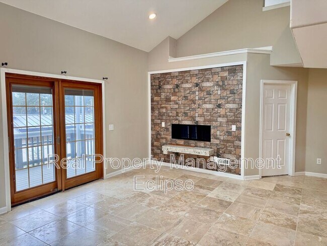 Building Photo - 3836 West Lake Sammamish Pkwy NE