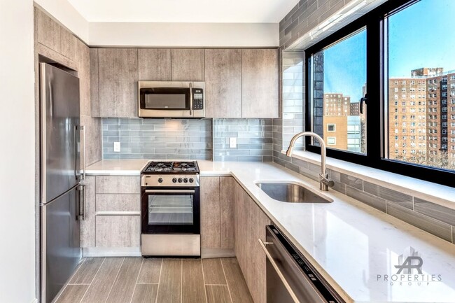 Building Photo - 181 West 126th Street