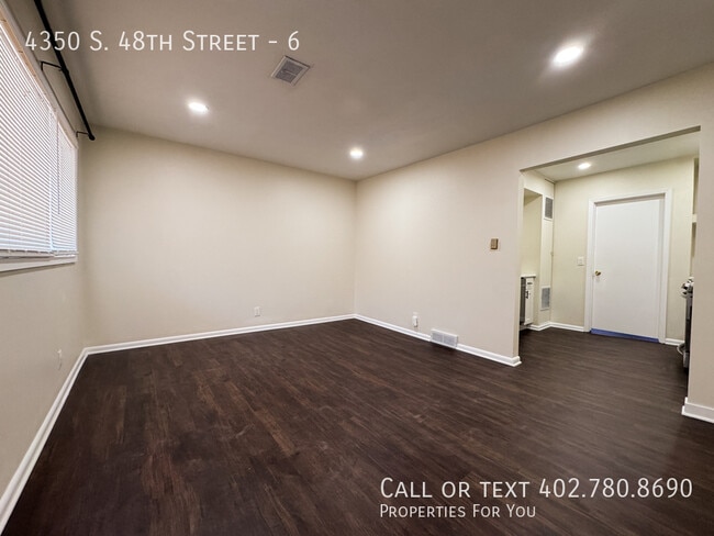 Building Photo - 4350 S 48th St