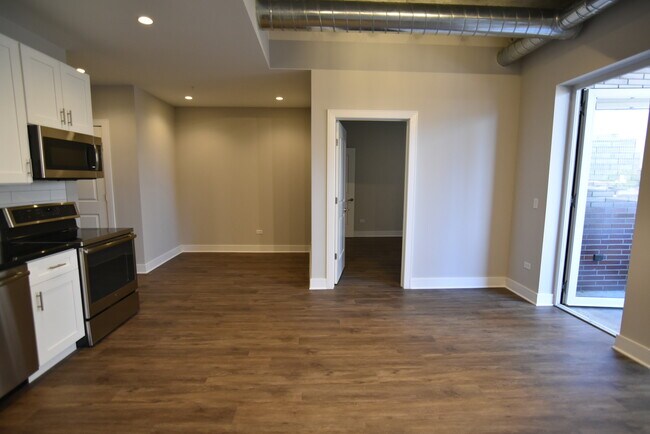 Foto del edificio - 3833 N Broadway