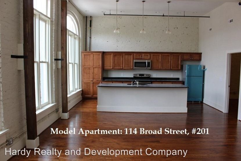 Building Photo - 114 Broad St